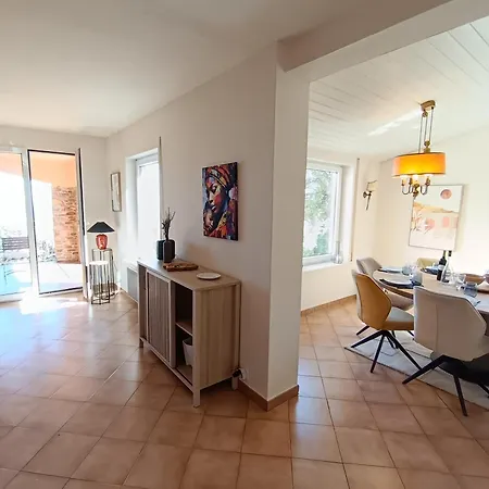 Juan Climatisée, Au Calme, Avec Piscine, Grand Jardin Et Vue Panoramique