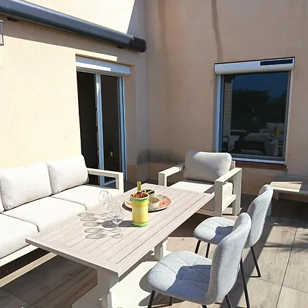Juan Climatisée, Au Calme, Avec Piscine, Grand Jardin Et Vue Panoramique * Bormes-les-Mimosas